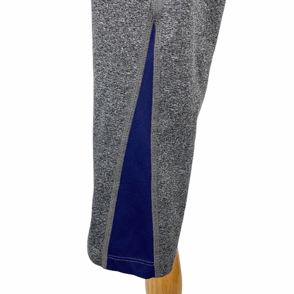 The North Face Pulse Gray Cropped Leggings - Picture 9 of 16